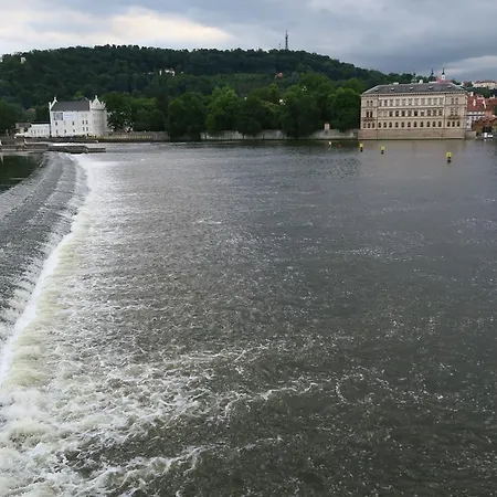 Garden Castle * Praag
