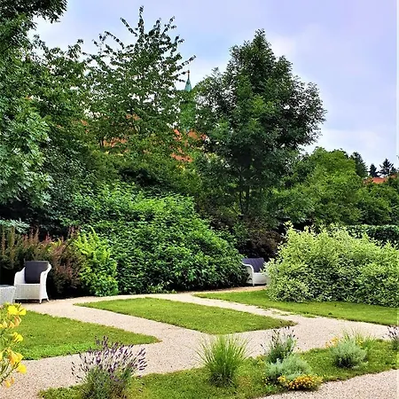 Garden Castle Apartment Prague